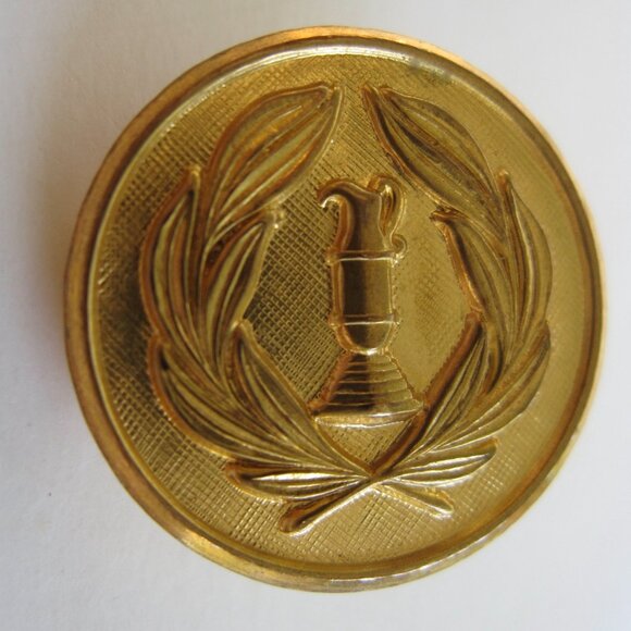 Hart Schaffner Marx 8 Replacement Buttons Gold Laurel Wreath Waterbury USA MADE - Picture 3 of 6